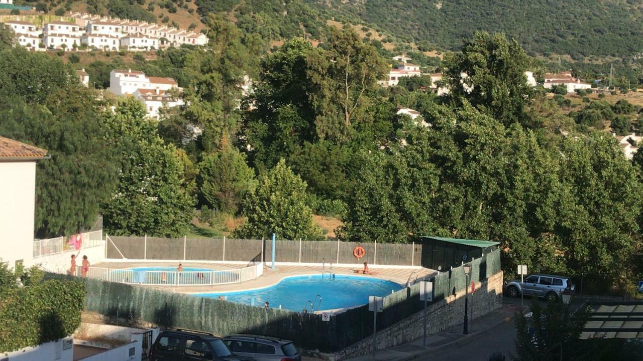 El Bosque, tu entrada a la Sierra Gaditana. Exterior foto